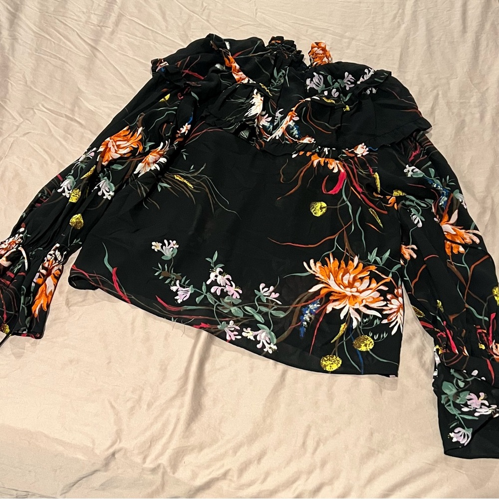 H&M NWT S blouse